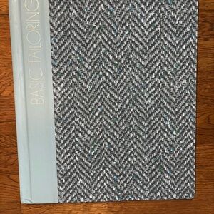 Basic Tailoring By: Time Life Books 1974 Hardcover Vintage Educational Book